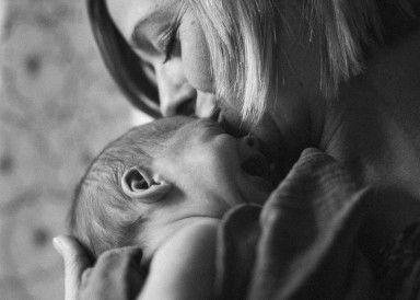 Толерантное материнство