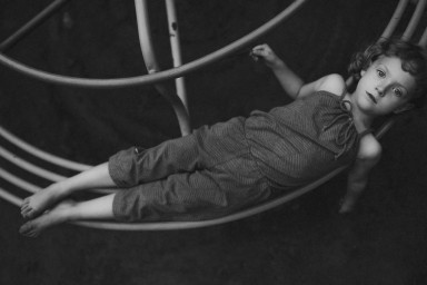 Так сложно отпустить детство...