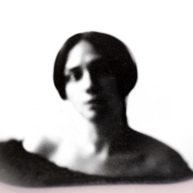 Вы бабушку тут случайно не видели?