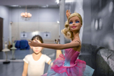 Барби, Кены и волшебное детство