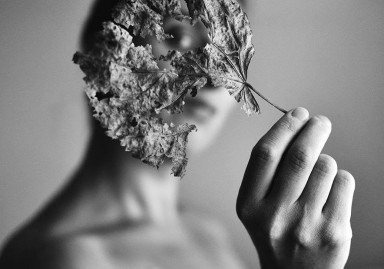 Почему девочки-подростки посылают свои «голые» фото — и как им объяснить, что этого делать не надо