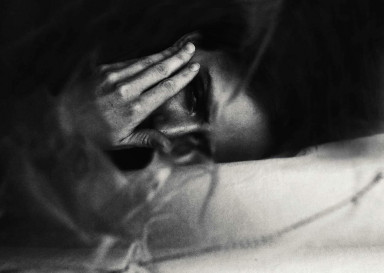 «Когда семья найдёт твой труп, я уже уеду из города»: жертвы домашнего насилия рассказывают свои истории