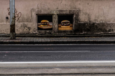 Фастфуд в рационе женщины оказался препятствием к зачатию