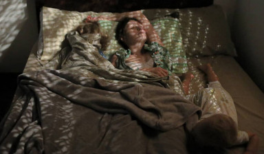 У тебя своя кроватка