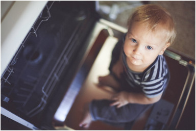 Как прекратить шалости, не ругая и не наказывая ребенка: лайфхак от детского психолога