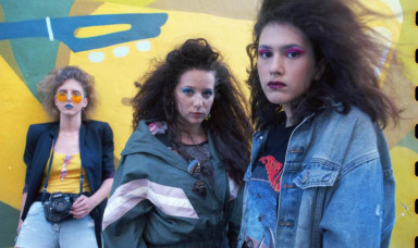 Баба на чайнике и рваные колготки