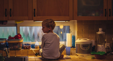 Вынужденные лентяи: как взрослые учат детей бездельничать