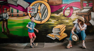 Халат Анастасия и его друзья