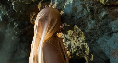 Снять белое пальто, или Кто мы на самом деле