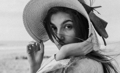 И сбоку бантик