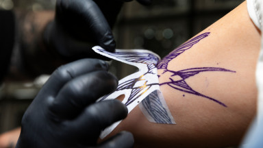 Мое тело — мое дело? Что делать родителям, если ребенок увлекся пирсингом, тату и ....