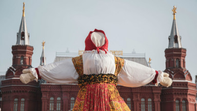 Почему мы отмечаем Масленицу, а Хэллоуин — нет?