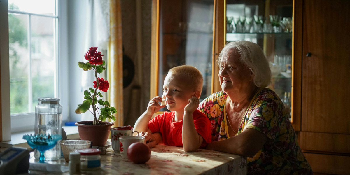 Бабушки: шуточная классификация и настоящие советы, как с ними общаться