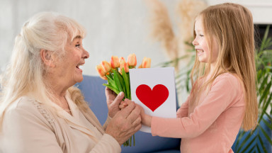 Как удивить бабушку 8 марта: подарки своими руками (даже тем бабушкам, кто далеко)