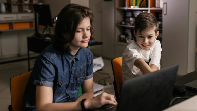 У школьников новый тренд: аромаингаляторы. Что нужно знать родителям и учителям