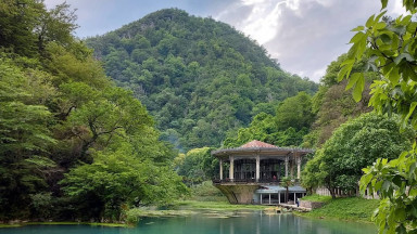 Абхазия: что нужно знать, собираясь на отдых с ребёнком