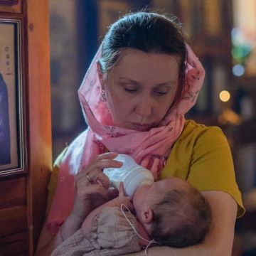 Молитва о здоровье: к кому из святых обращаться, если болеют дети