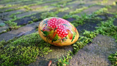 8 пасхальных игр с яйцами