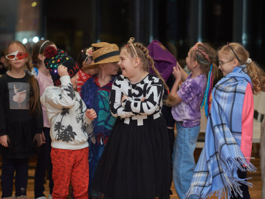 Как отметить детский день рождения весной: 7 классных идей