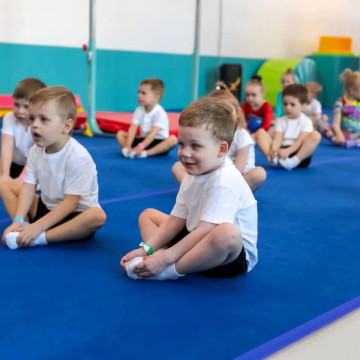 Гимнастика для малышей: как занятия влияют на развитие и работу мозга