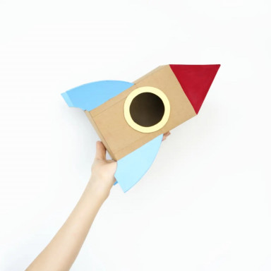 Детская поделка - ракета